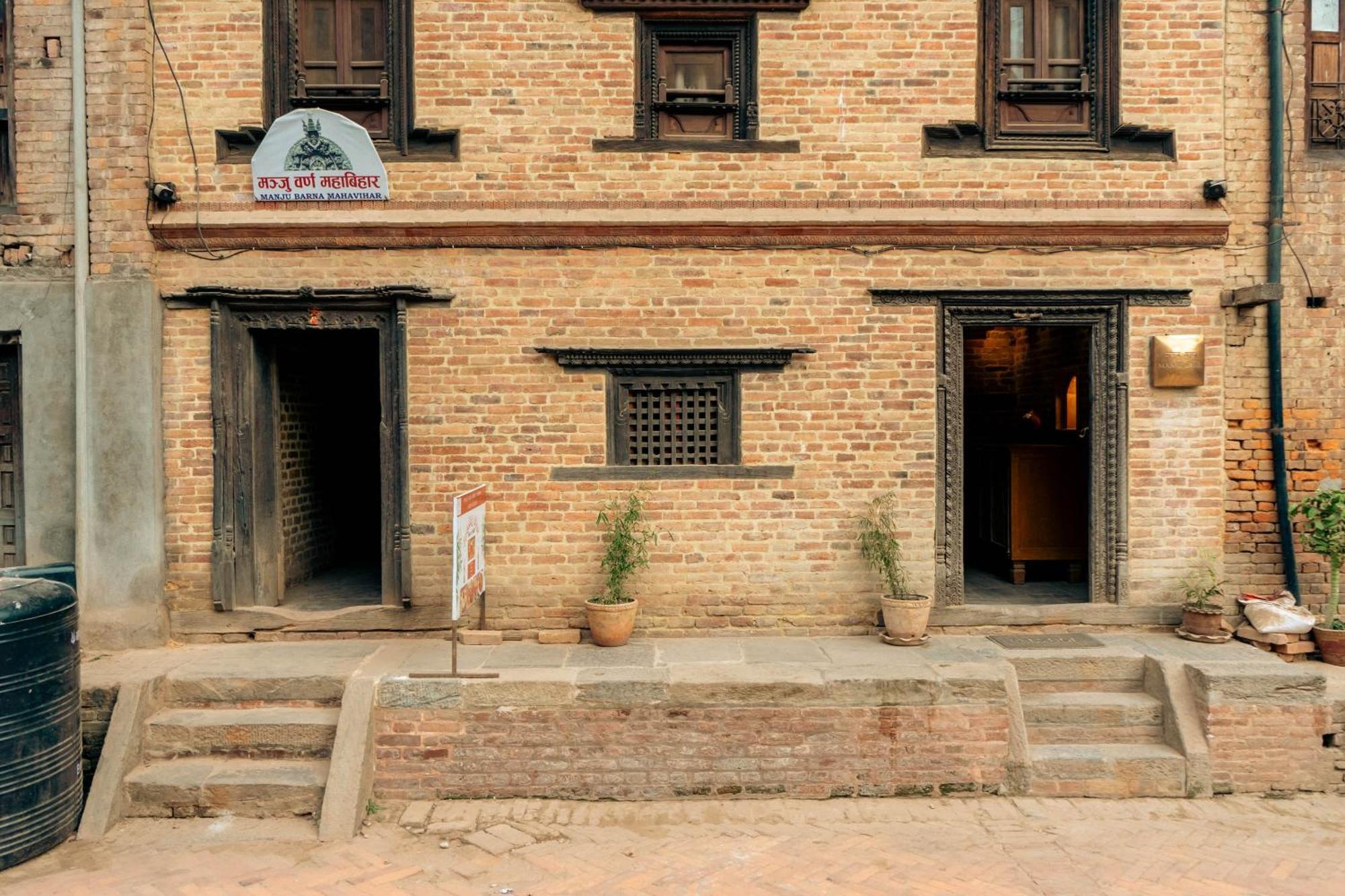 Manju Baha Hotel School Bhatgoan Exteriör bild