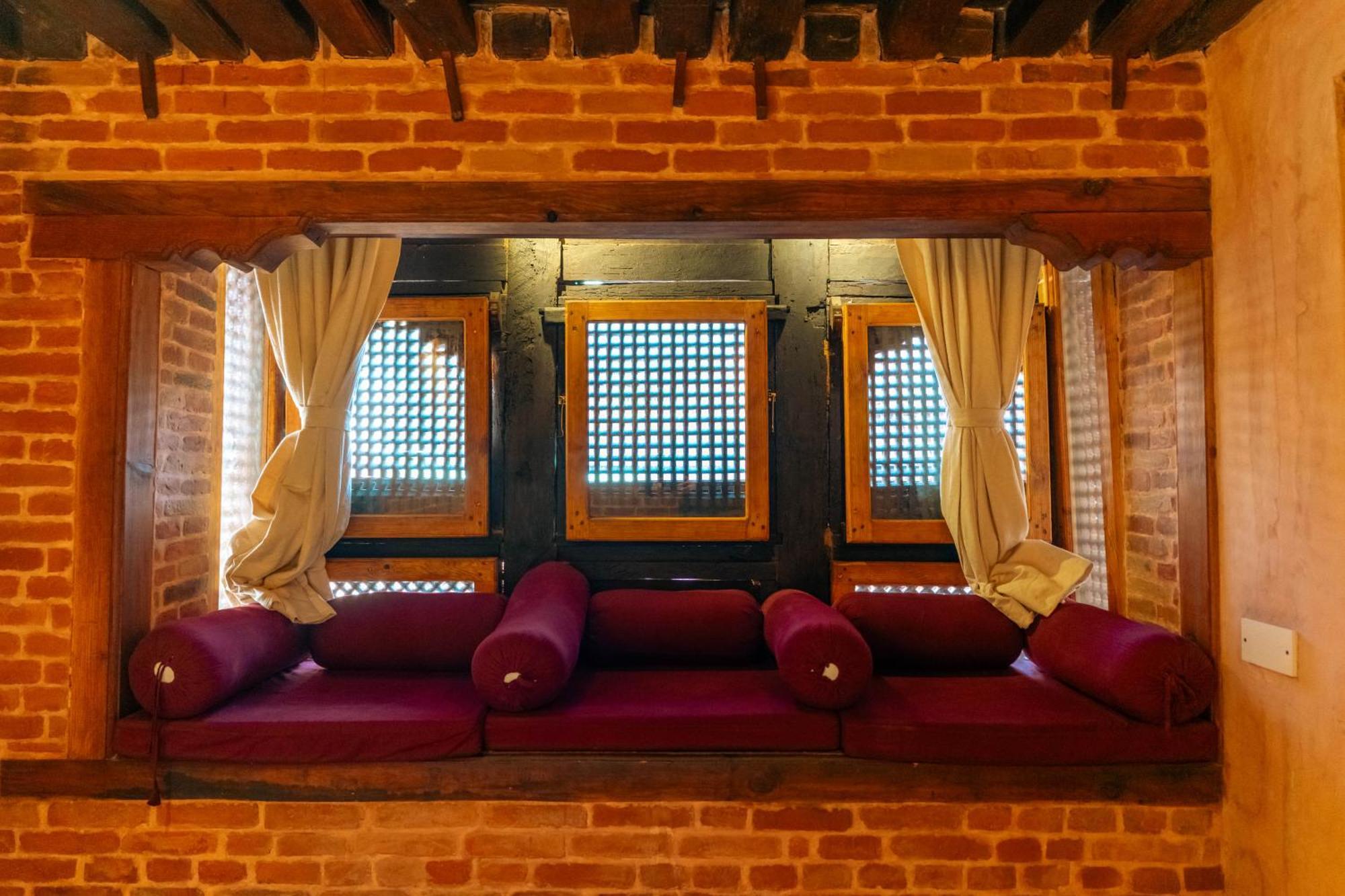 Manju Baha Hotel School Bhatgoan Exteriör bild